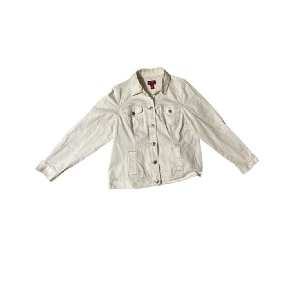Westport woman, size 14W/16W, white denim jean jacket with pockets